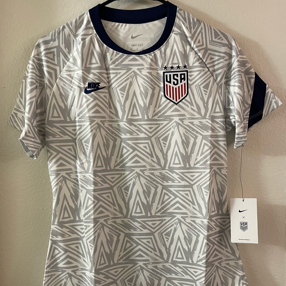 Nike Team USA Women’s Pre-Match Jersey Size Small